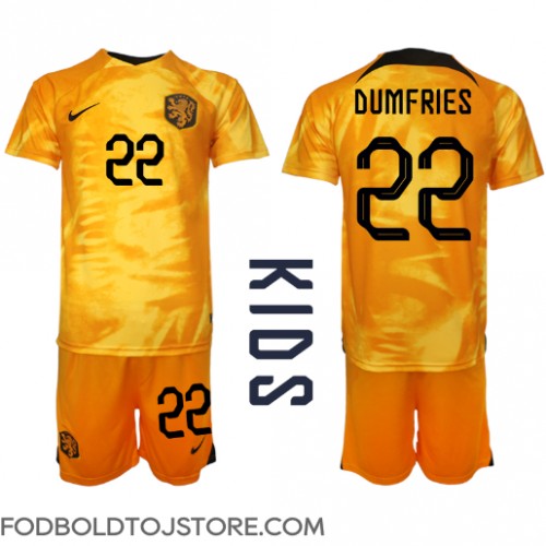 Holland Denzel Dumfries #22 Hjemmebanesæt Børn VM 2022 Kortærmet (+ Korte bukser)